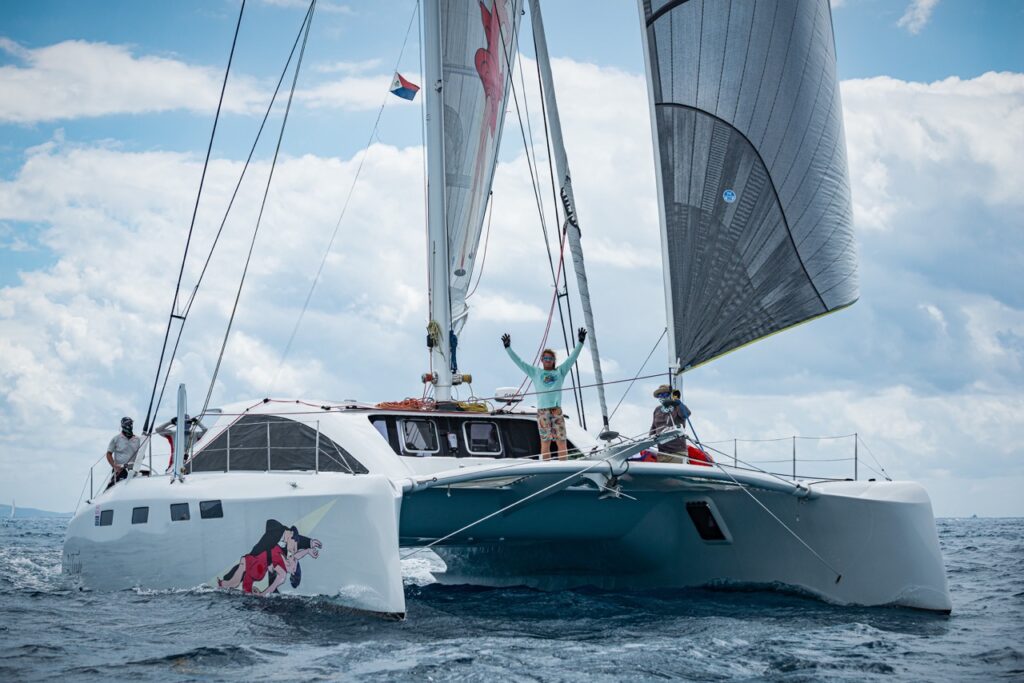 2 2 tango multihull