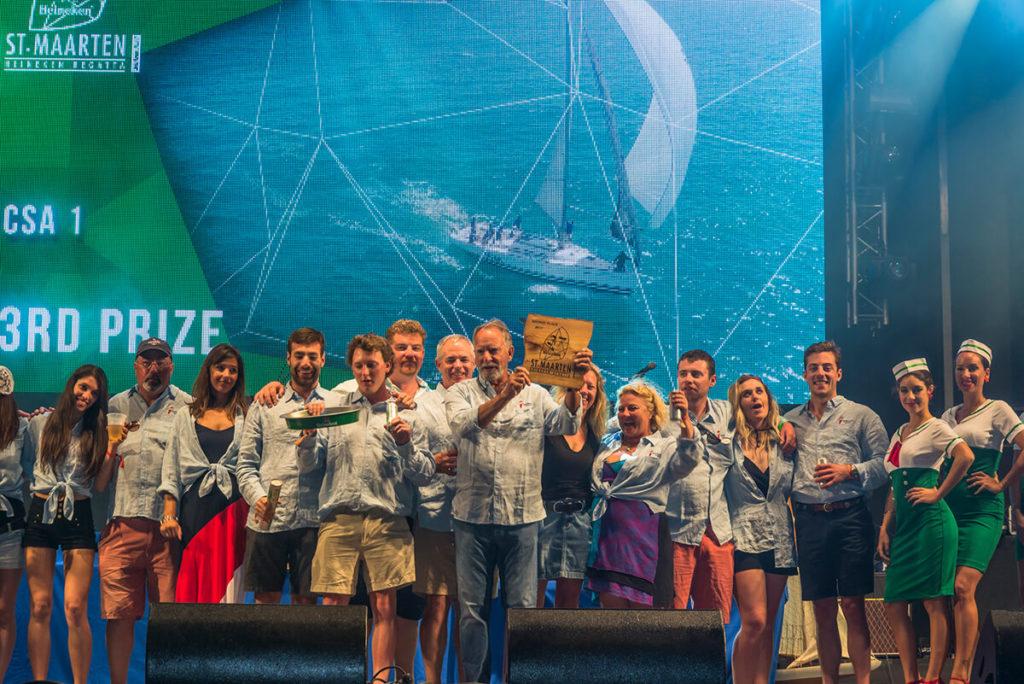 remise-des-prix-115-sur-158