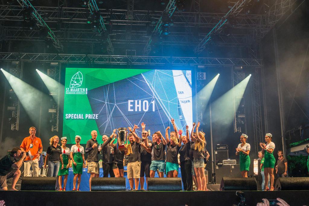 remise-des-prix-118-sur-158