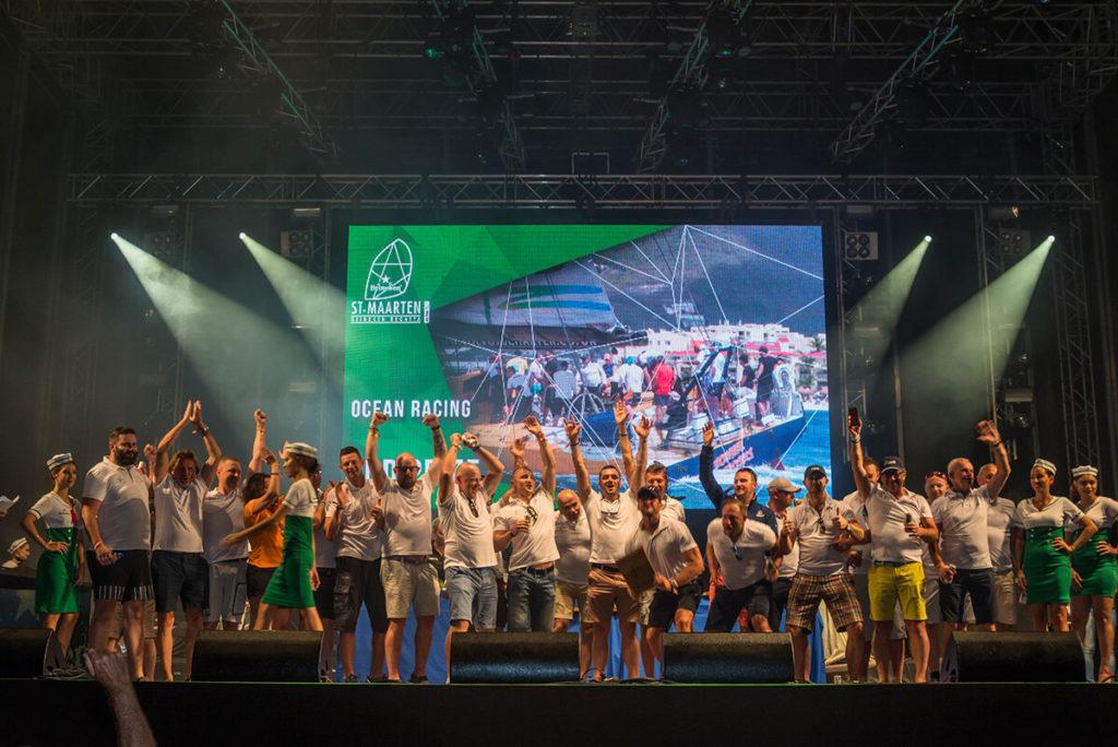 remise-des-prix-132-sur-158