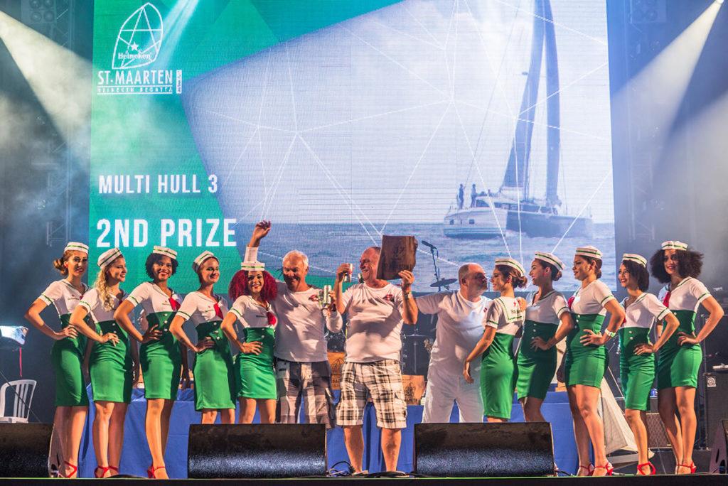 remise-des-prix-36-sur-158