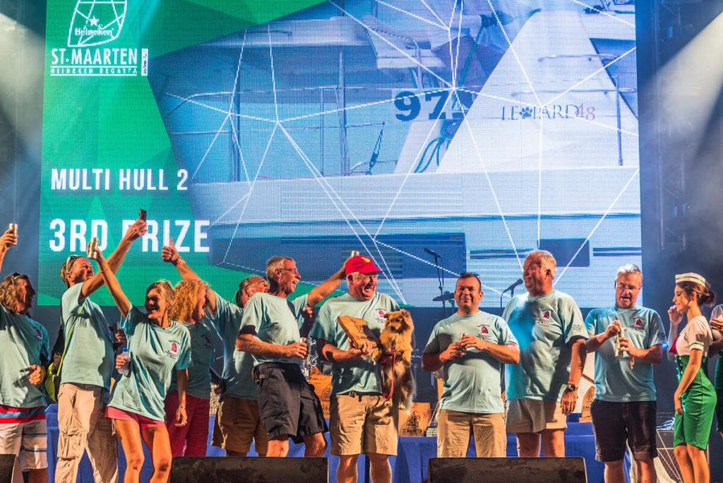 remise-des-prix-41-sur-158