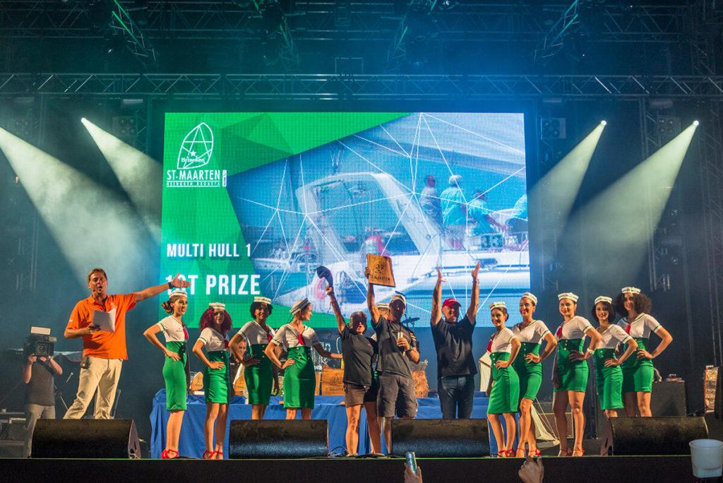 remise-des-prix-54-sur-158