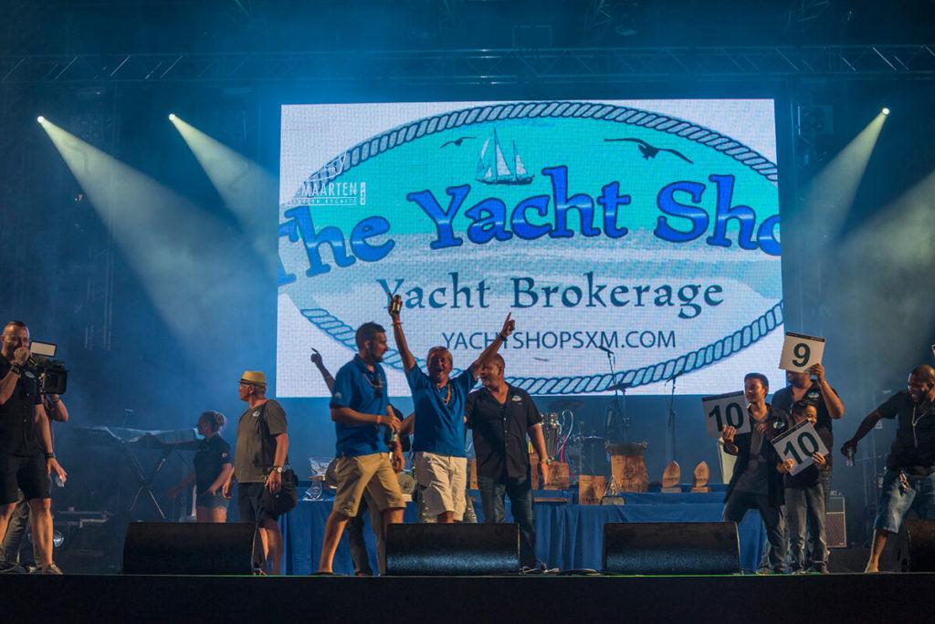 remise-des-prix-58-sur-158