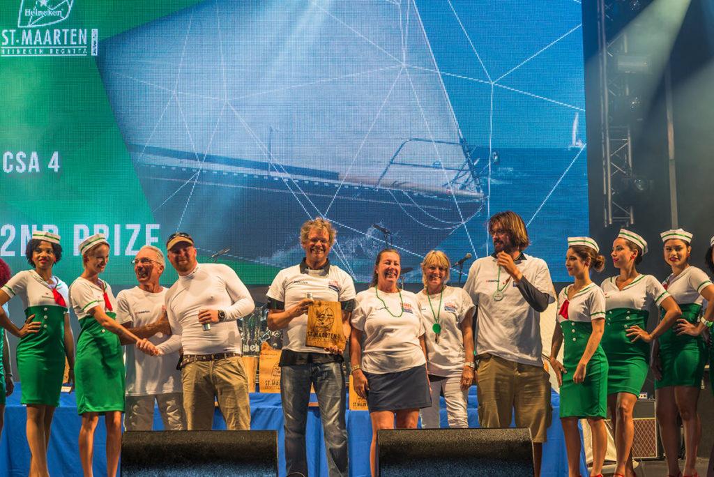 remise-des-prix-93-sur-158