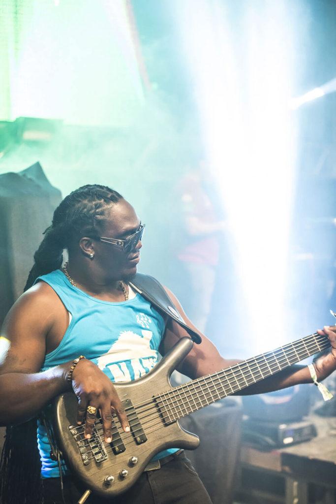 sunday-legendary-party (1)